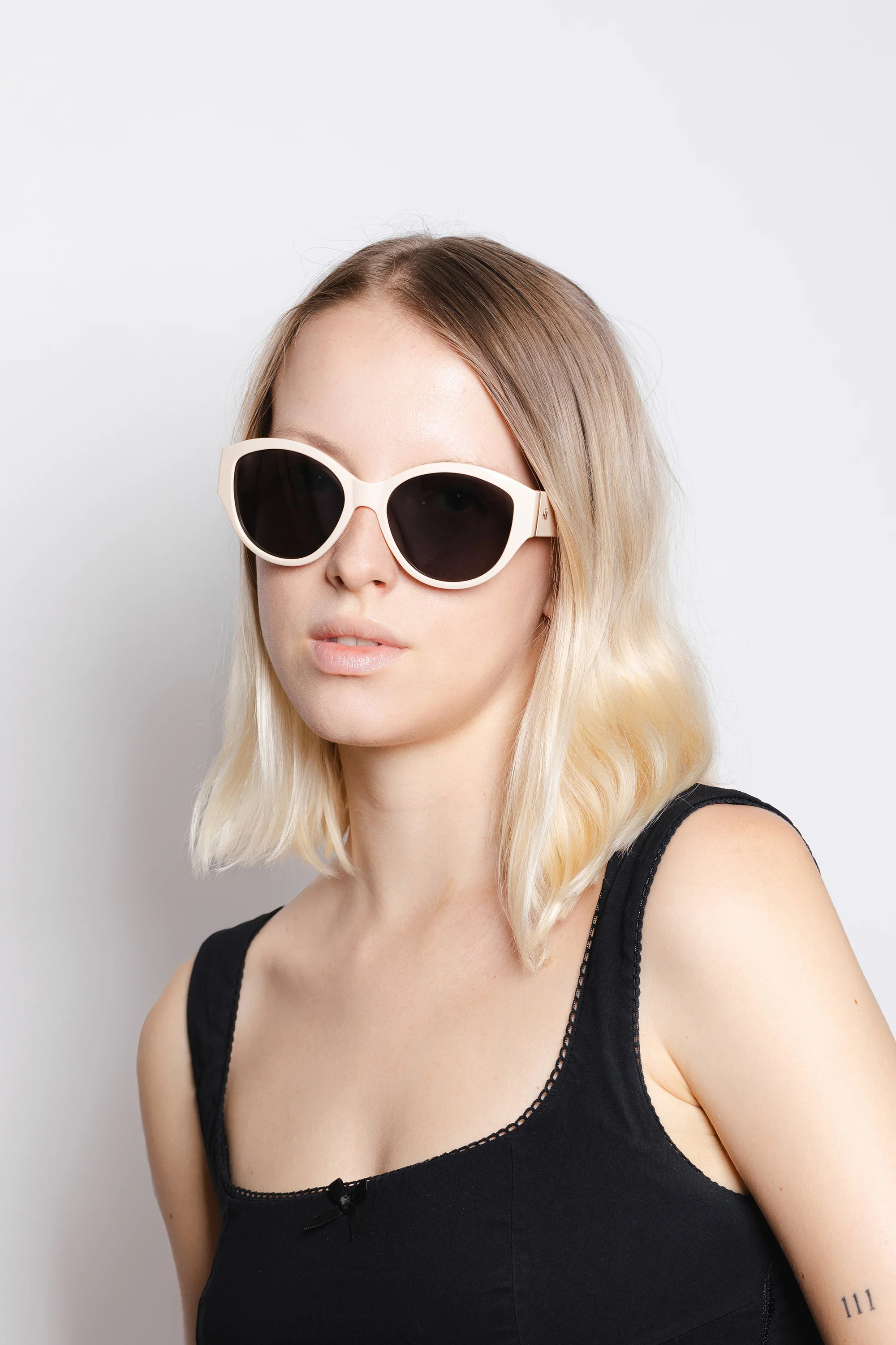 Hawaii White / Black - Image 10