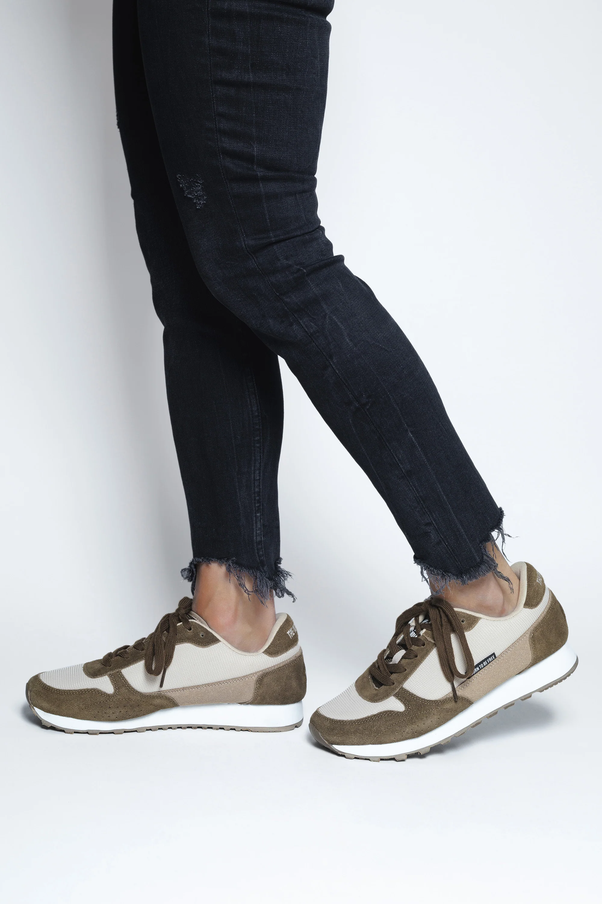 Latitude Brown - Image 10