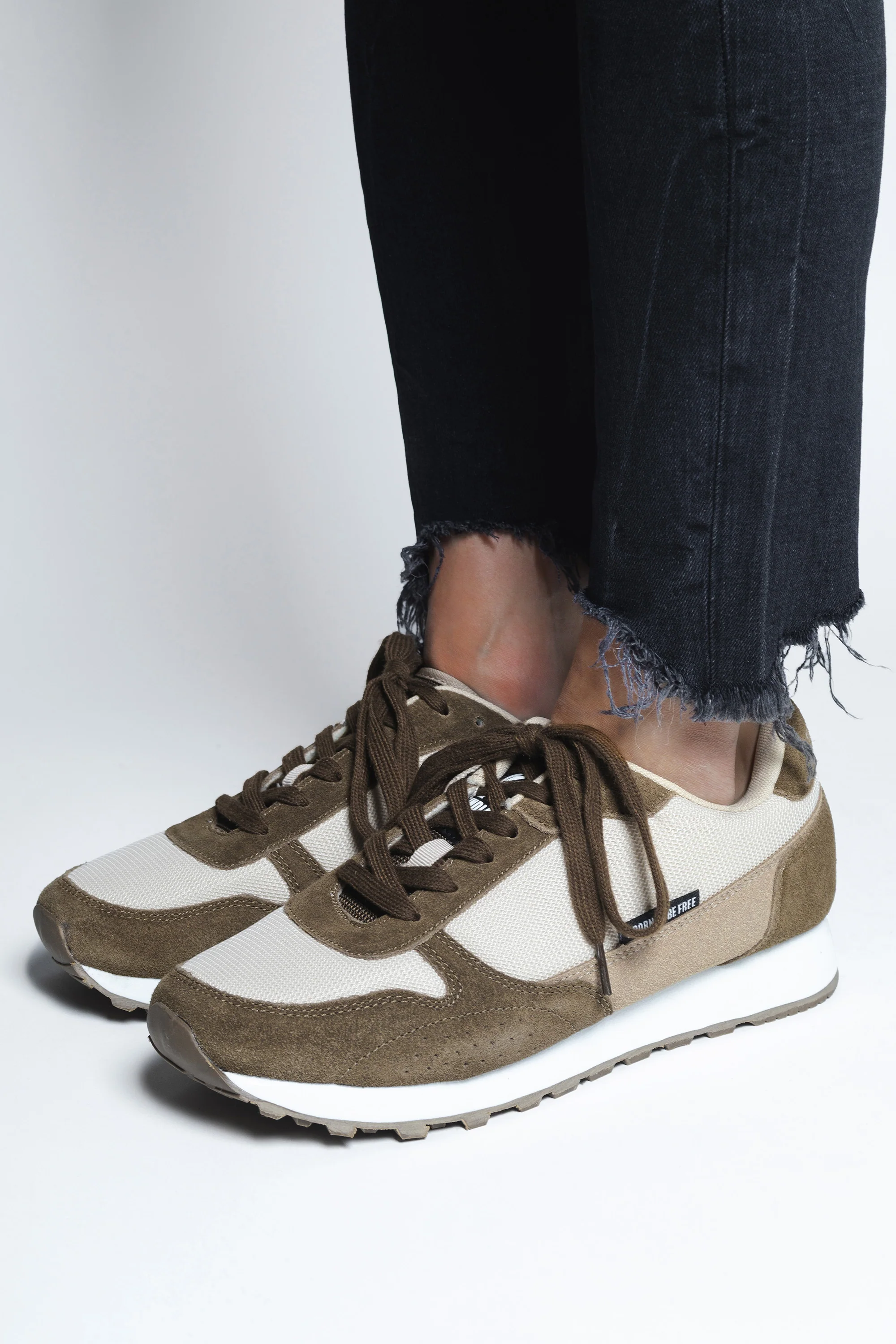 Latitude Brown - Image 11