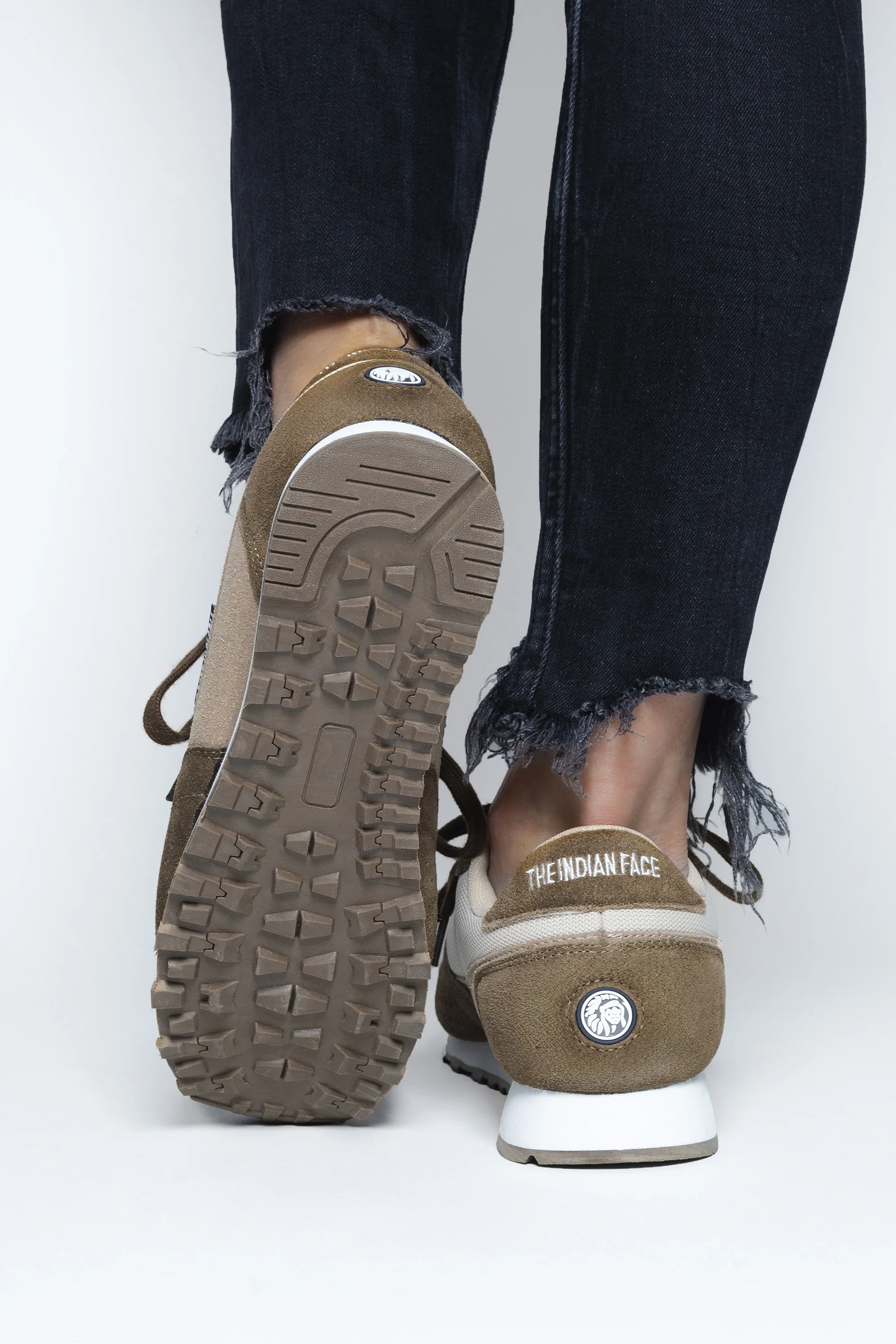 Latitude Brown - Image 9